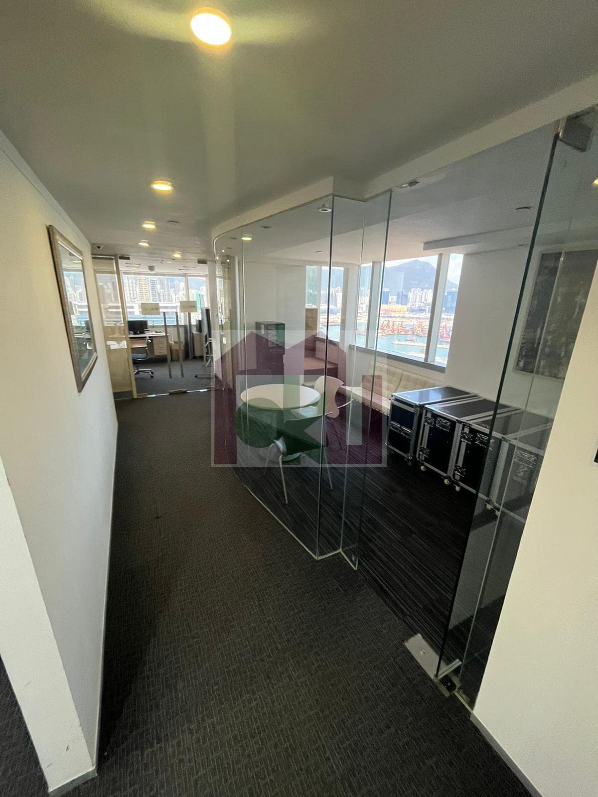 Gemstar Tower building or unit photo